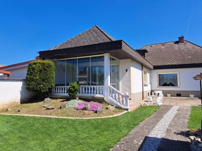 Top Preis - Schönes Familienhaus mit feinem, ruhigen Garten - Wintergarten und 2 Gartenhäusern - Nähe Eisenstadt