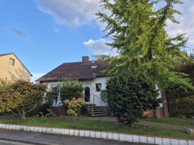 Einfamilienhaus mit Einliegerwohnung und Garage in Wolfenbüttel/Salzdahlum