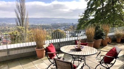 Wunderschöne 3-Zimmer-Wohnung mit Penthouse Charakter im Grünen, 5 km von RV/Weingarten, ab 1.7.25