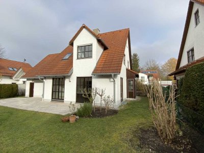 Grosszügiges Einfamilienhaus mit sonnigem Garten