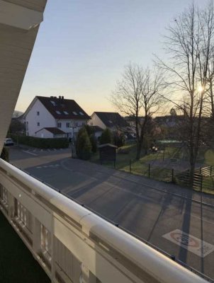 2,5 Zimmer im Dachgeschoss mit Balkon und Einbauküche