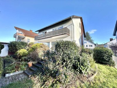 Mit 360°-Begehung: 2-FH mit Ausbaupotenzial in Mainlage von Mühlheim