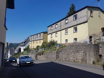 187.07 Schöne 2 ZKB Wohnung Atzenhübel 26 in Idar-Oberstein