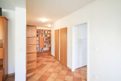 Helle 3 Zimmerwohnung mit Südbalkon und Stellplatz zum Selbstbezug