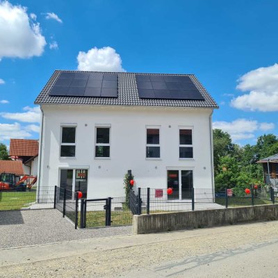 Bezugsfertige KfW40 Doppelhaushälfte in Scheuring bei Landsberg