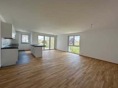 Hochwertige 4 Zi. Whg. (Bj. 2023), Balkon, EBK, Gäste-WC, Abstellk., Keller, 2x Stellplatz