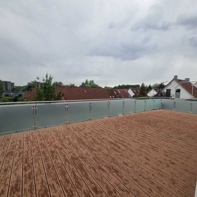 2 Zi. Penthouse mit traumhafter Dachterrasse und Einbauküche