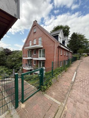 Helle 3-Zimmer-Dachgeschoßwohnung mit großem Balkon in Bad Malente zu vermieten