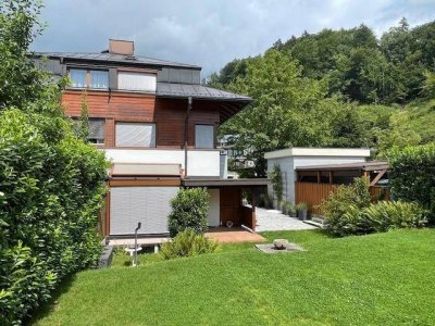 Salzburg Elsbethen: Attraktives, sonniges Eckreihenhaus ca. 98 qm Wohnfläche, 5 Zimmer, Terrasse, großer Garten, 2 Carports