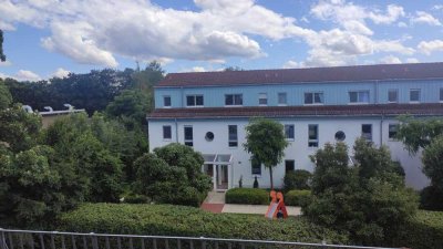 3-Zimmer-Maisonette-Wohnung mit Balkon und EBK in Olching