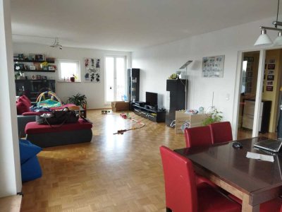 Geschmackvolle, gepflegte 3-Zimmer-Wohnung mit gehobener Innenausstattung mit EBK in Bonn