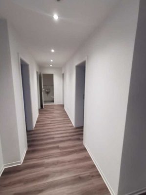 Moderne Wohnung mit Tageslichtbad