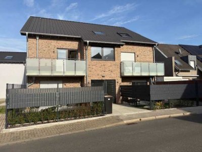 Neubau Erstbezug 70 QM mit Balkon, Kaarst Vorst