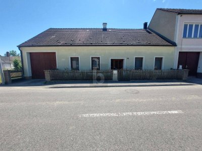 CHARMANTES REIHENHAUS MIT GARTEN, SANIERUNGSBEDÜRFTIG