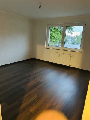 Gev.-Vogelsang: moderne 3,5 Zi.-Wohnung (86qm)