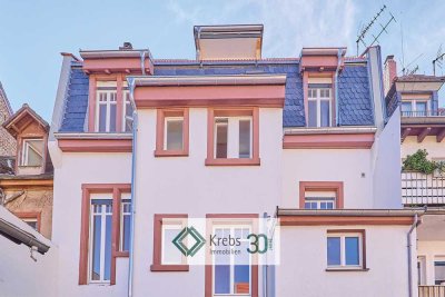 Erstbezug nach Kernsanierung: Stilvolle 3-Zimmerwohnung mit separatem Arbeitszimmer und Balkon