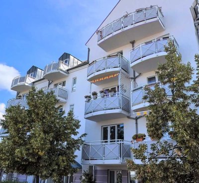 Tolle Eigentumswohnung 4-Raum, Balkon, Tiefgaragenstellplatz in Liebertwolkwitz-Leipzig zu verkaufen