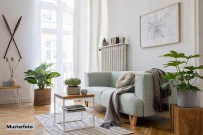 4-Zimmer-Wohnung mit Loggia und Terrasse in gutem Zustand