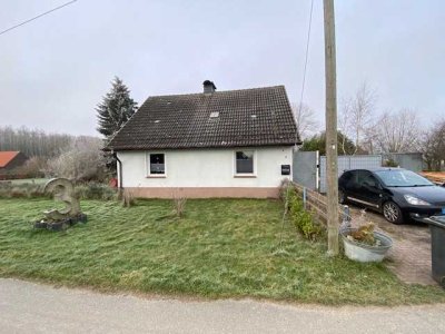 Idyllisches Einfamilienhaus mit Charme – ideal für Handwerker