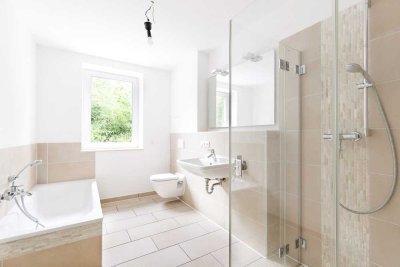 Exklusive 3 Zimmer mit Balkon   !!