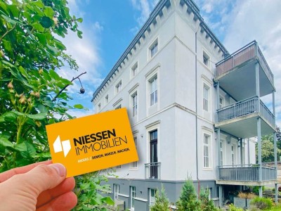 STYLISCHE ETW MIT 187 m² Wfl., BALKONTERRASSE UND GARTEN, IN HISTORISCHER VILLA VORSTER