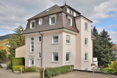 Stilvolles Wohnen neu definiert: Balkon, Küche und Wohnkomfort auf höchstem Niveau