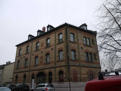 Helle 2-Zimmer-Nähe Brückenkopf und Kastel Bahnhof!