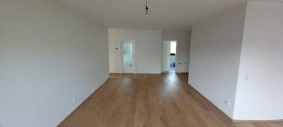 Ansprechende und gepflegte 3-Raum-DG-Wohnung mit geh. Innenausstattung mit Balkon und EBK in Unna
