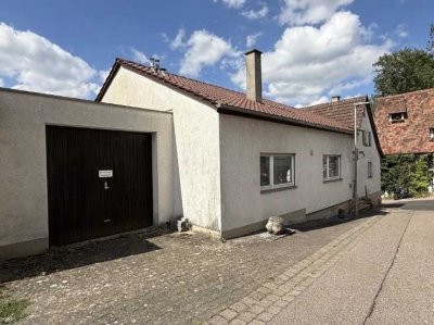 Sanierungsbedürftiges Einfamilienhaus in Weissach-Flacht