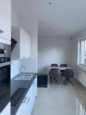 Neue teilmöblierte, traumschöne 1,5-Zimmer-Wohnung mit EBK