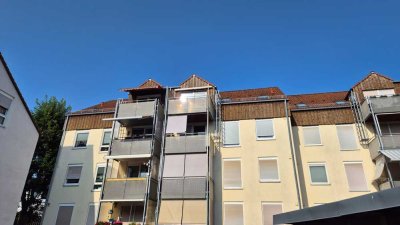 Sehr schöne 3 Zi. Whg. in guter und ruhiger Lage mit Balkon
