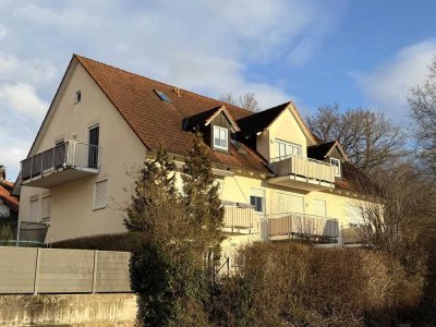 Einzigartige 3-Zimmer-Maisonette-Wohnung mit hochwertiger Ausstattung - sofort bezugsfrei