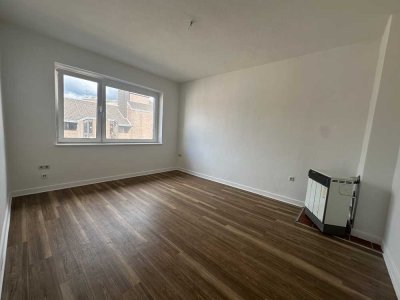 2 Zimmer mit Pantryküche - kurzfristig beziehbar - WG geeignet!