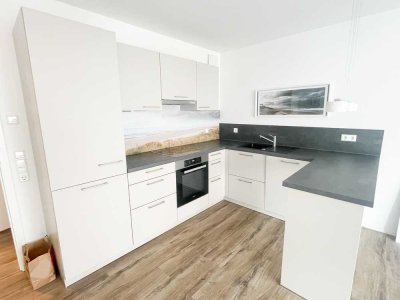 Moderne 2-Zimmer Wohnung mit Aufzug im 2.OG mit Küche