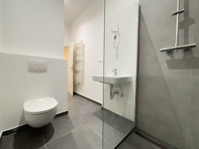 PROVISIONSFREI: Top sanierte 2 Zi. Whg. mit Balkon nahe Ku’damm