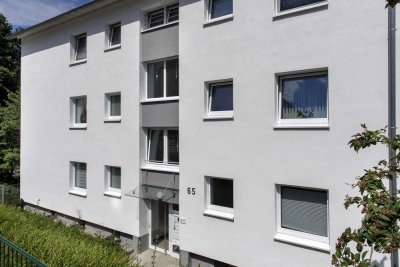 Moderne Wohnung mit Balkon