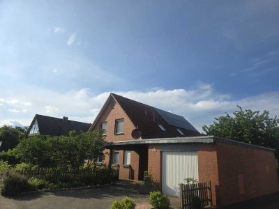 Haus im Grünen mit traumhaftem Garten. PV Strom und Wallbox inkl.