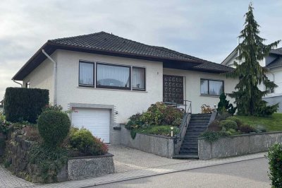 Bungalow ca. 248 qm Wohn-/Nutzfläche