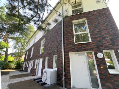 Direkt einziehen: Neubaumittelreihenhaus im Herzen Volksdorfs!