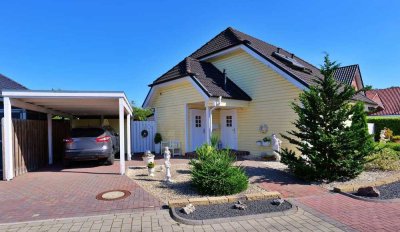 Gemütliches Einfamilienhaus mit kleinem Wohlfühlgarten