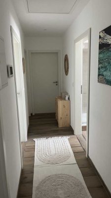 Modernisierte 3-Raum-Wohnung mit Balkon in Vettelschoß