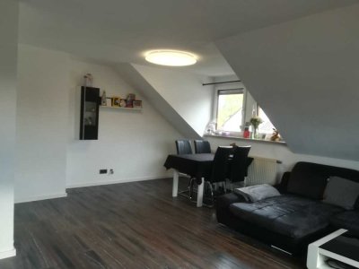 Attika-Traum: 3,5-Zi.-Wohnung mit Balkon/Terrasse in Wendelstein