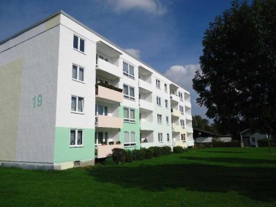 2 Zimmer mit Balkon, jetzt anmieten schnell einziehen.