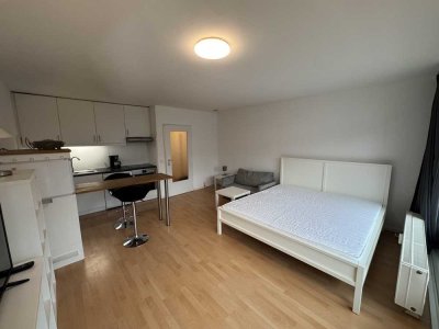 Möblierte 1-Zimmer-Wohnung in Osdorf