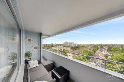 Wohnkomfort mit Aussicht, drei Zimmer, großer Balkon, Stellplatz.