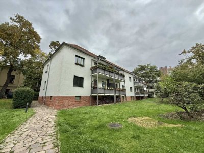 **ATTRAKTIVES MEHRFAMILIENHAUS IN BESTER LAGE - solide Kapitalanlage mit Wertsteigerungspotenzial**