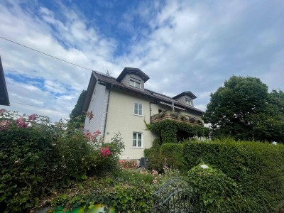 Helle 3-Zimmer Dachgeschosswohnung mit Loggia und Garten