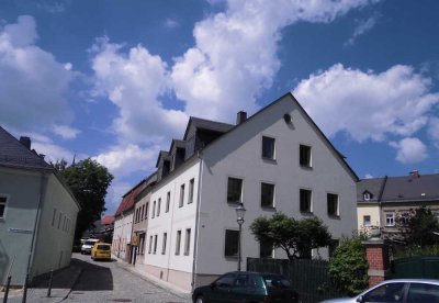 Zentrumsnahe 3-Raum-Wohnung im Obergeschoß zu vermieten