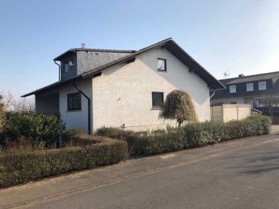 Nähe Ziegenhain, neuwertig renovierte EG Wohnung mit Balkon - direkt vom Eigentümer zu vermieten