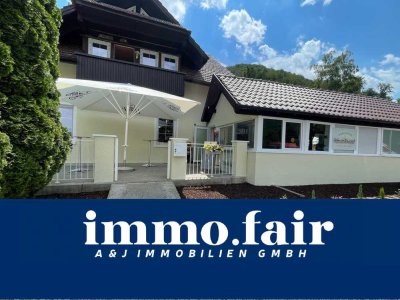 � Stilvolle 2-Zimmer-Wohnung mit Terrasse und Garten